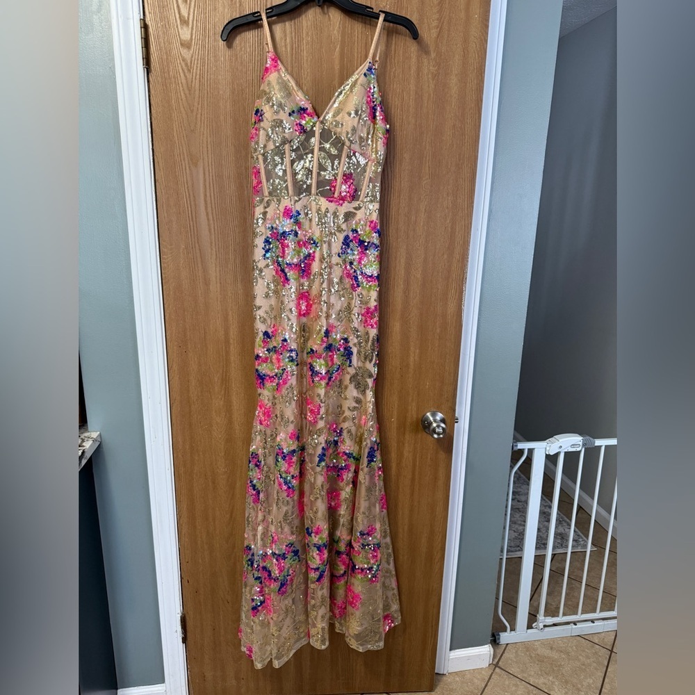 Gold and pink Floral Maxi Dress, Dear moon size 9